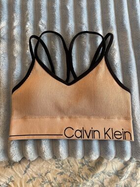 Calvin Klein Ribbed Strappy Sports Bra - XS